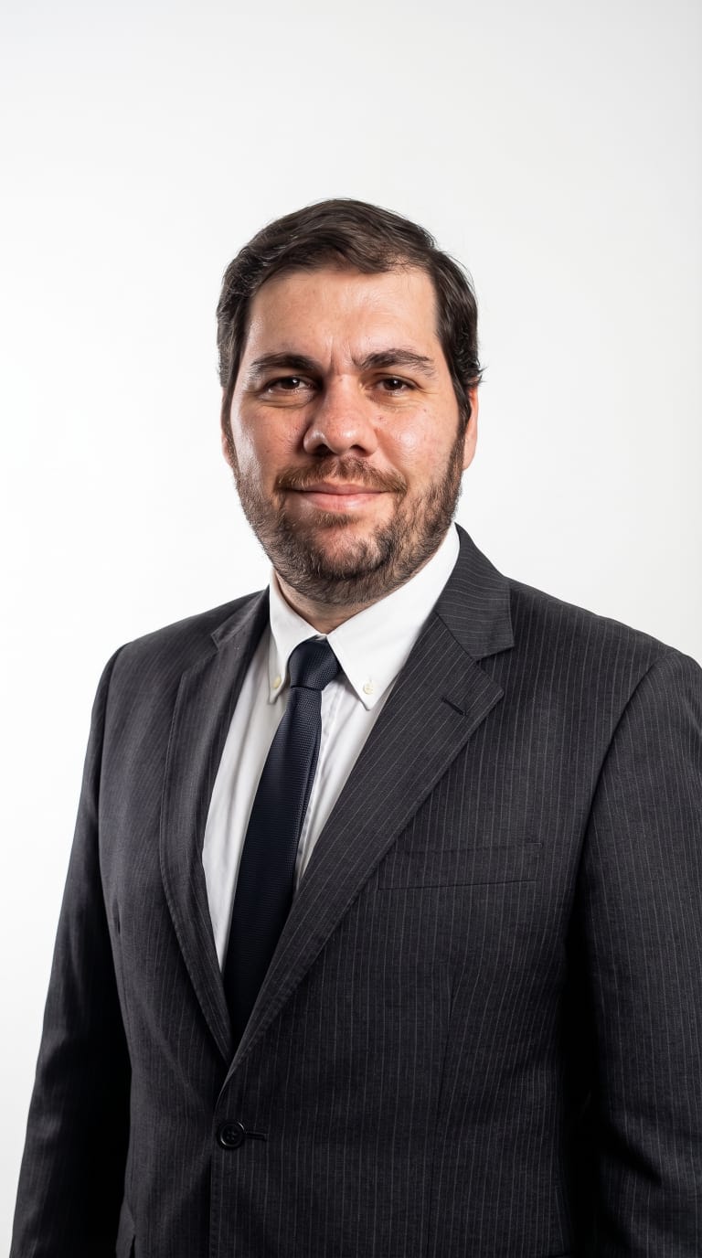 Dr. Helyanderson Silva, advogado especialista em Direito Bancário